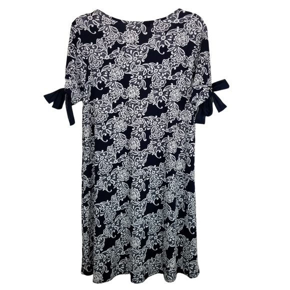 Espresso Scoop Neck Shift Dress - Picture 5 of 9